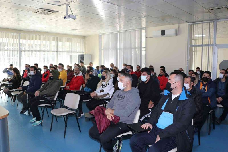 Kabakcı antrenörler ile toplantı yaptı
