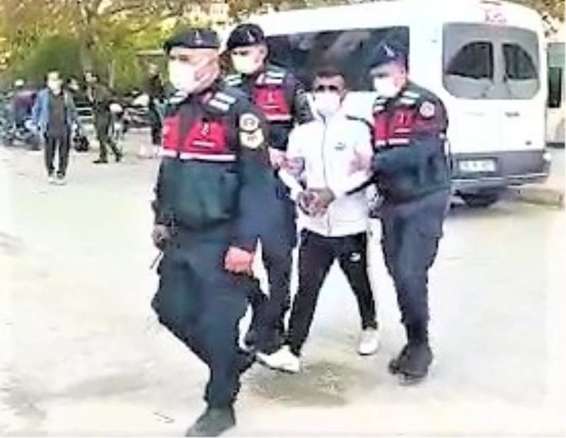 Kendisine kızan uyuşturucu satıcısından gülümseten diyalog
