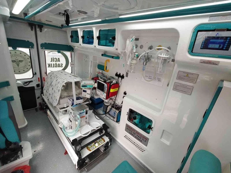 Sağlık Bakanlığının yenidoğan ve obez ambulansları her an göreve hazır
