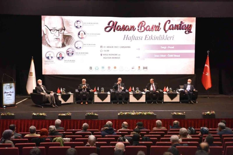 Hasan Basri Çantay Balıkesir’de anıldı
