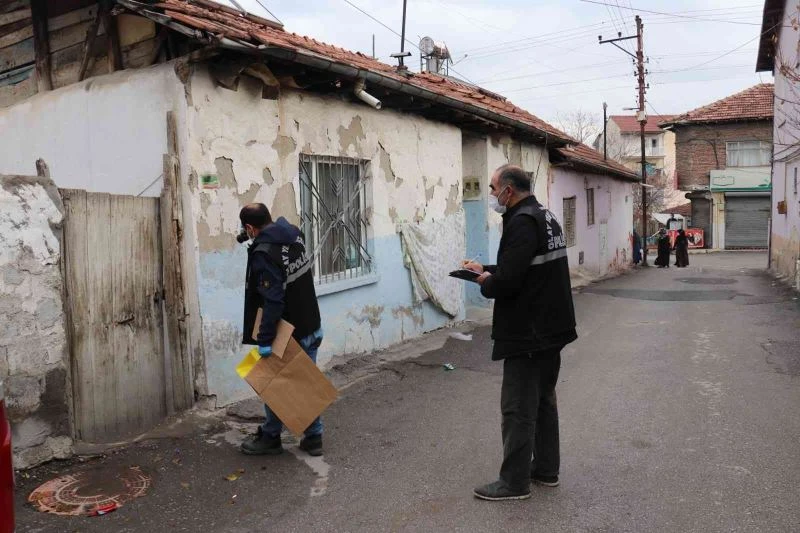 Sahte alkol komaya soktu
