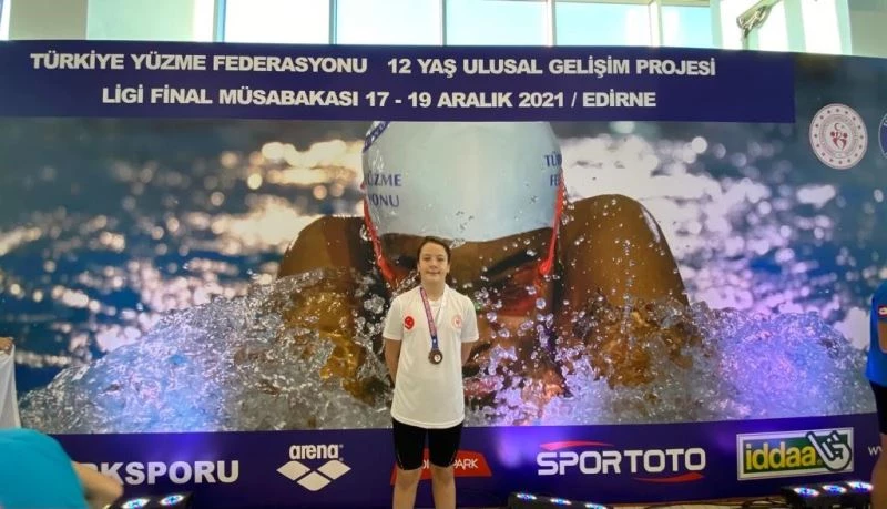 Aydınlı Eymen, bronz madalya ile döndü
