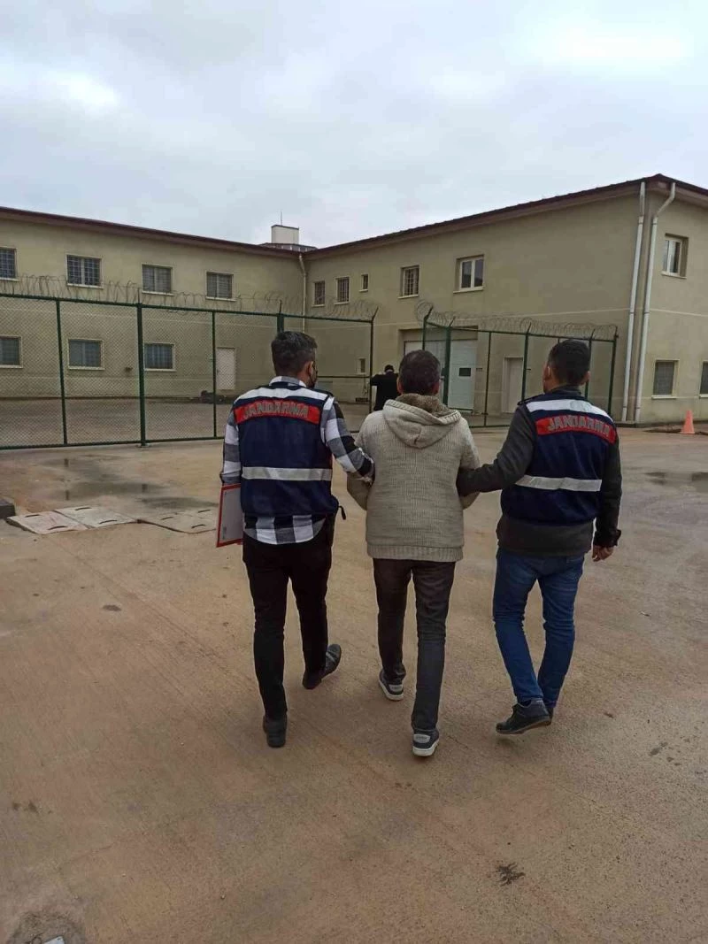 Hakkında 14 yıl kesinleşmiş hapis cezası bulunan FETÖ mensubu Ankara’da yakalandı
