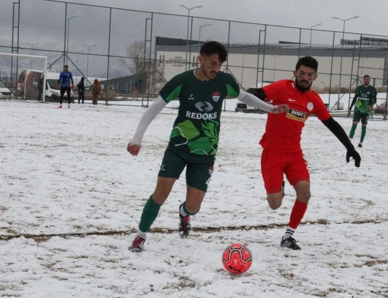 Yakutiye Belediyespor liderliğe devam dedi
