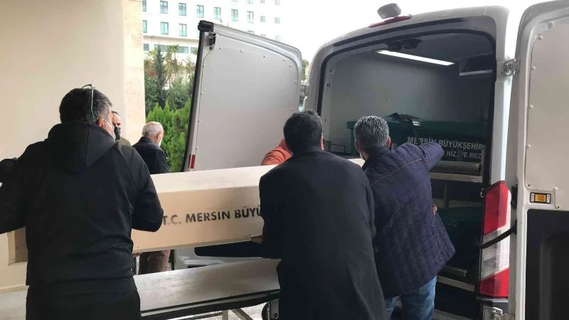 İzzet Altınmeşe’nin hayatını kaybeden oğlu İstanbul’a uğurlandı

