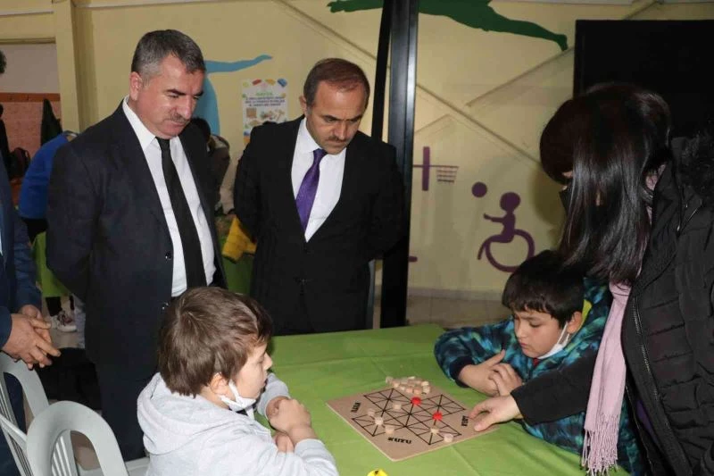 Havza’da 2. Zekâ Geliştirici Ahşap Akıl ve Strateji Oyunları El Sanatları Sergisi
