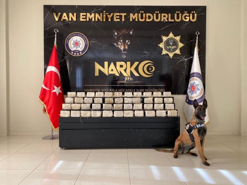 Van’da 72 kilo 204 gram eroin ele geçirildi
