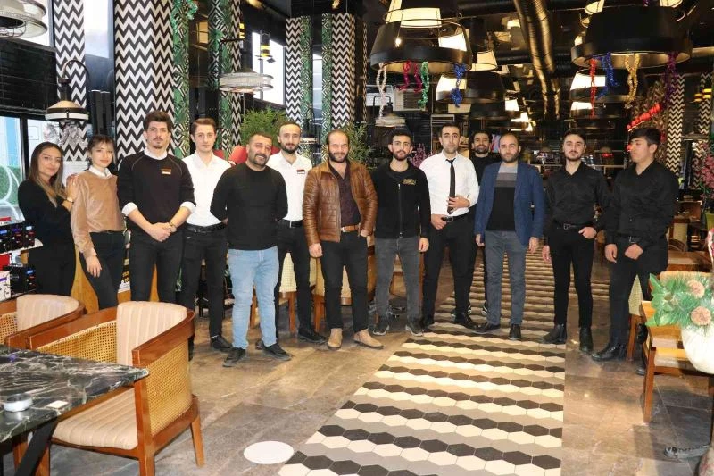 Luxury Balkon Kafe yılbaşı hazırlıklarını tamamladı
