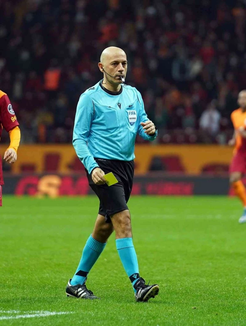 Cüneyt Çakır, Kuveyt Emir Kupası Finalini yönetecek
