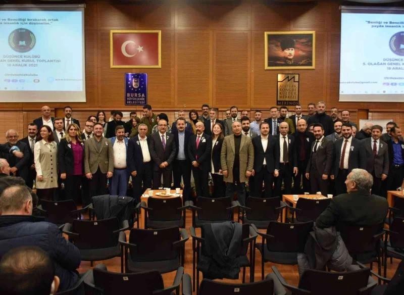 TR Düşünce Kulübü Başkanı Yakut güven tazeledi
