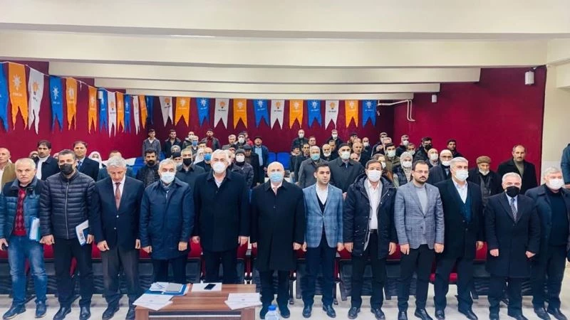 AK Parti Erzurum İl Başkanı Öz: “Ayrım gözetmeden hizmet götürüyoruz”
