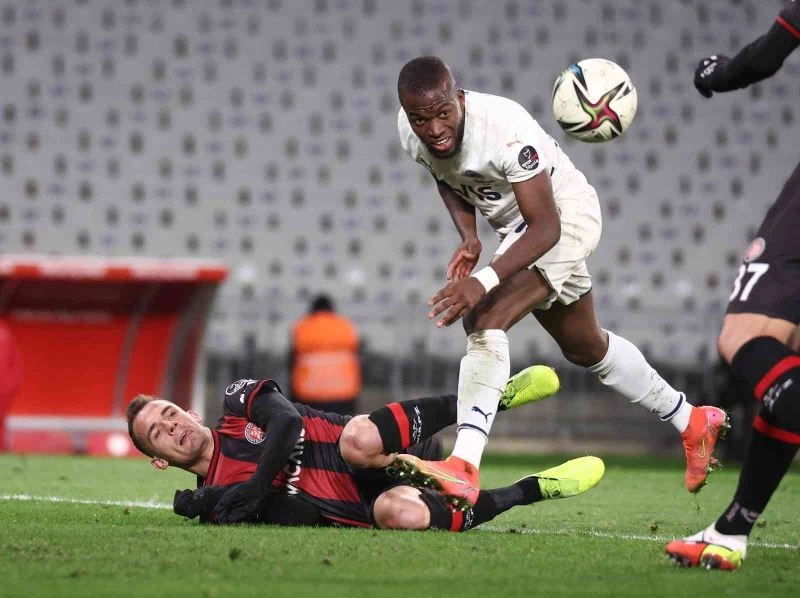 Valencia 6 maç sonra 11’de