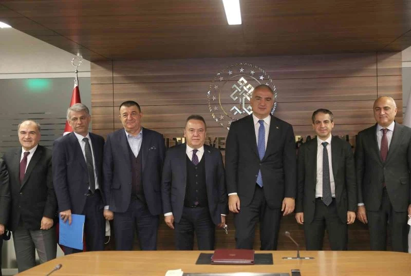 Lara-Kundu Turizm Yolu Projesi Ankara’da masaya yatırıldı
