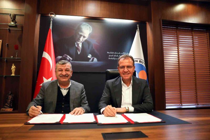 Mersin Büyükşehir Belediyesinde ’sosyal denge tazminatı sözleşmesi’ imzalandı
