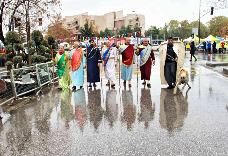“Eshab-ı Kehf”i tanıtmak için 11 yıldır Türkiye’yi geziyorlar

