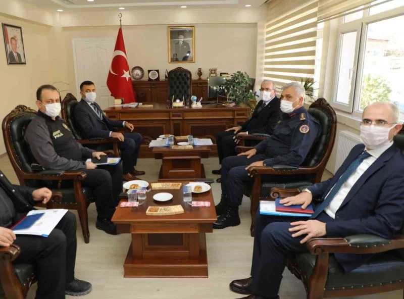 Vali Toraman Keban’da incelemelerde bulundu
