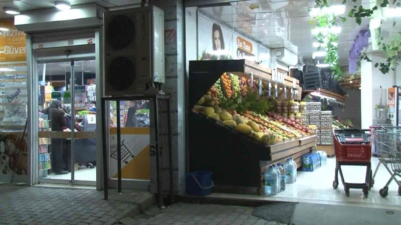3 kadın hırsız marketten çaldıkları yaklaşık 4 bin TL’lik ürünle kayıplara karıştı
