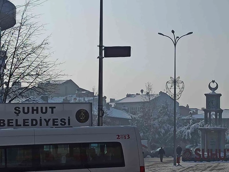  Sıcaklığın eksi 17’ye düştüğü o ilçede termometreler bile buz tuttu
