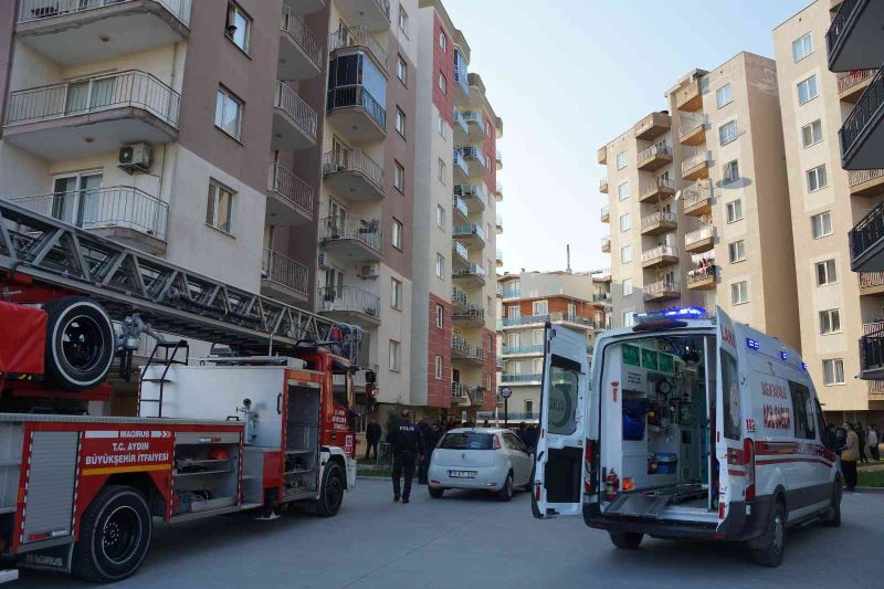 Dokuzuncu kattan atlayan genç kız öldü, diğeri son anda kurtarıldı
