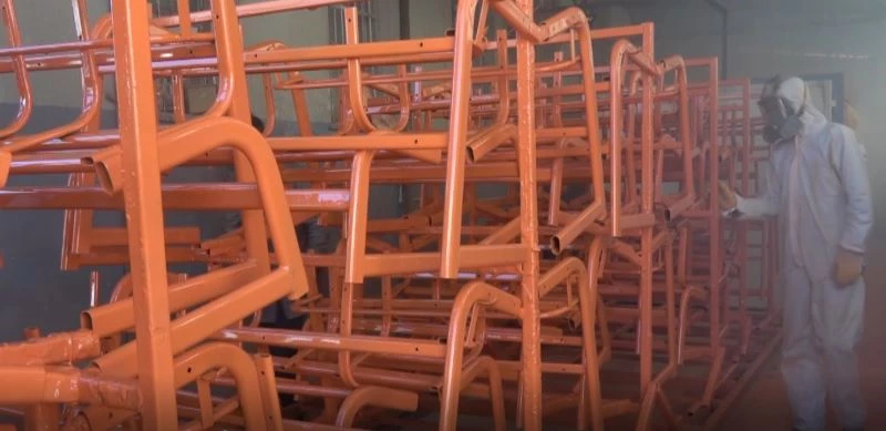 Fabrika gibi çalışan okulun cirosu 3,7 milyon liraya ulaştı
