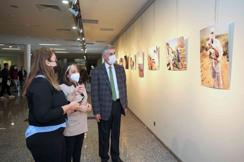 “Göç ve Mülteciler: Umudun Gölgeleri” temalı fotoğraf sergisi açıldı
