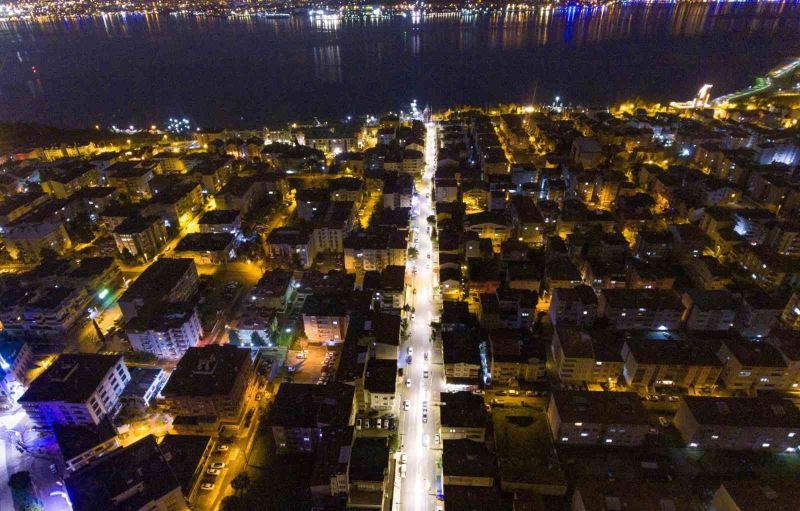 Derince’de enerji tasarruflu dekoratif aydınlatma çalışmaları tamamlandı
