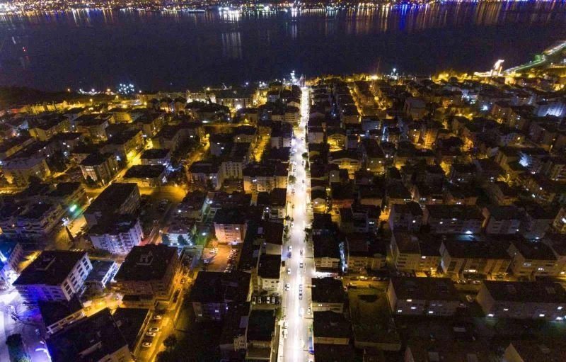 Derince’de enerji tasarruflu dekoratif aydınlatma çalışmaları tamamlandı
