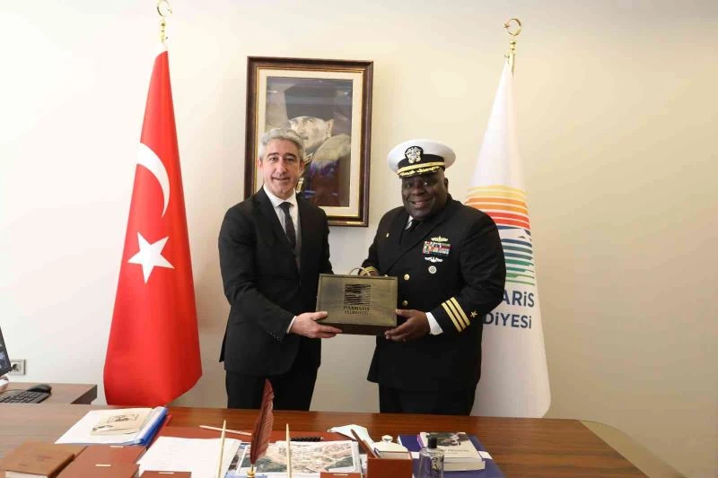 ABD’li komutan Başkan Oktay ile görüştü
