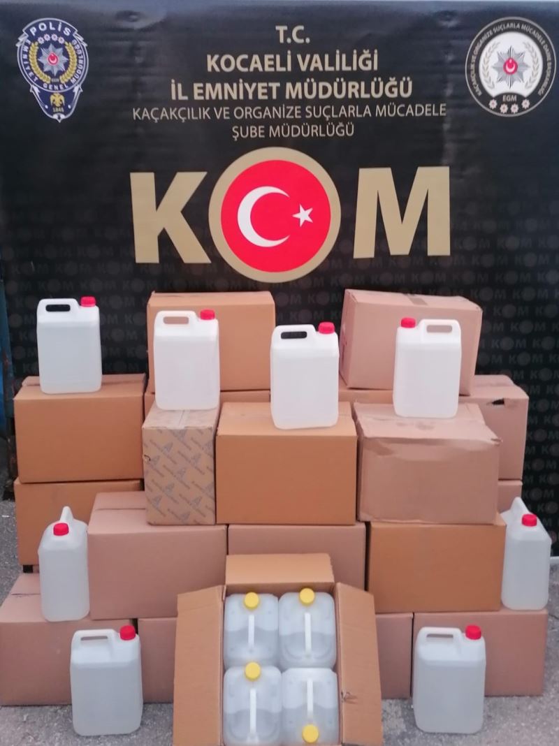 Polisin durdurduğu araçtan 520 kilogram etil alkol çıktı
