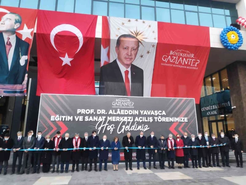 Cumhurbaşkanı Erdoğan, Prof. Dr. Alâeddin Yavaşca Kurs Merkezi’nin açılışını yaptı
