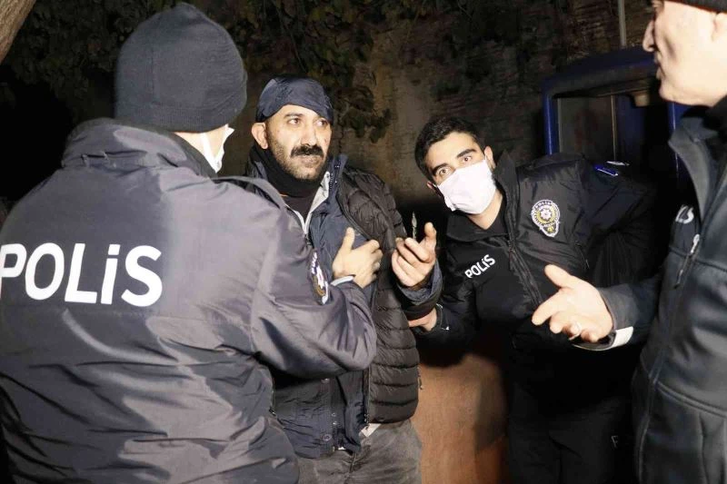 Ayrıldığı eşini sopayla darp edip yüzünü kesen zanlı tutuklandı
