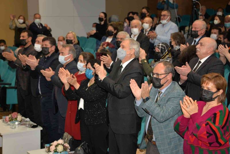 Bozüyük Belediyesi THM Korosu’ndan muhteşem konser
