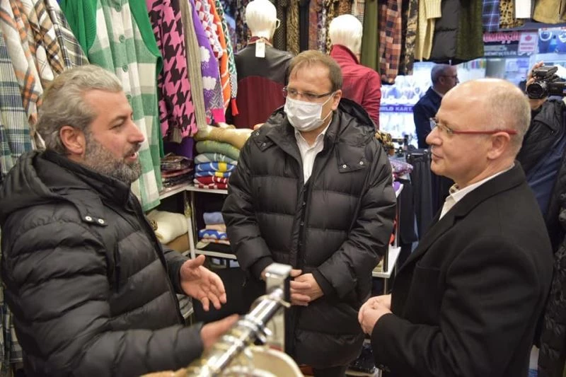 AK Parti kadroları Bursa’da sıkılmadık el, çalınmadık kapı bırakmıyor
