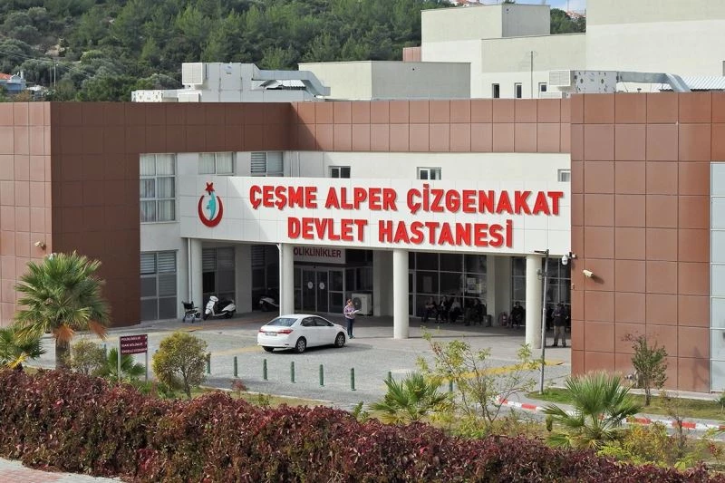 İzmir’de aynı okulda öğrenim gören 38 öğrenci mide bulantısı şikayetiyle hastaneye başvurdu
