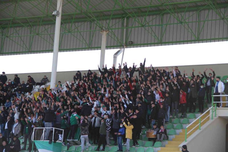 TFF 3. Lig: Çarşambaspor: 2 - Düzcespor: 1
