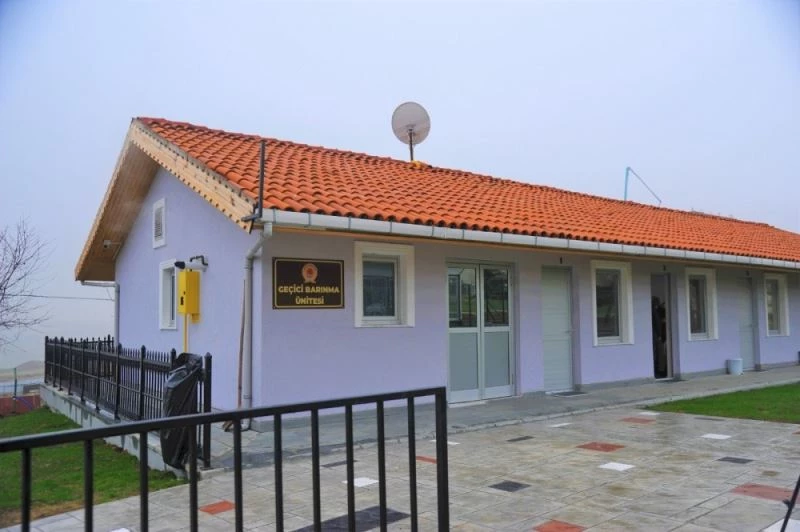 Sokakta kalan evsizler Geçici Barınma Merkezi’nde misafir ediliyor
