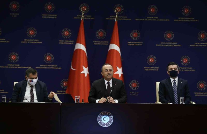 Bakan Çavuşoğlu: “Ermenistan’la ilk toplantı Moskova’da”
