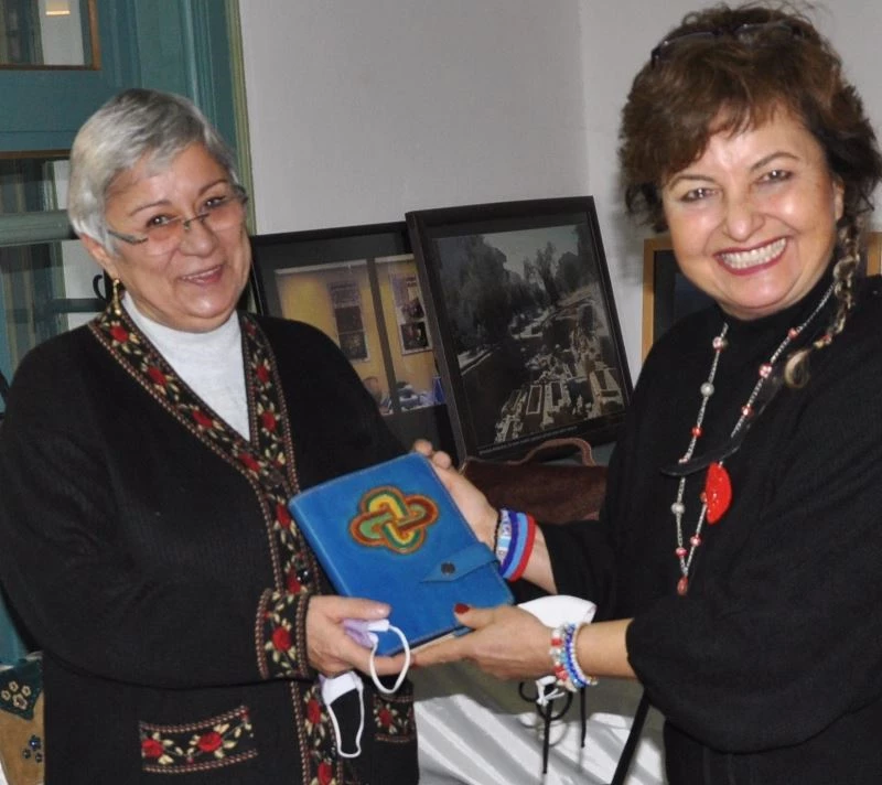 Tarihi konakta hediyelik eşya pazarı kuruldu
