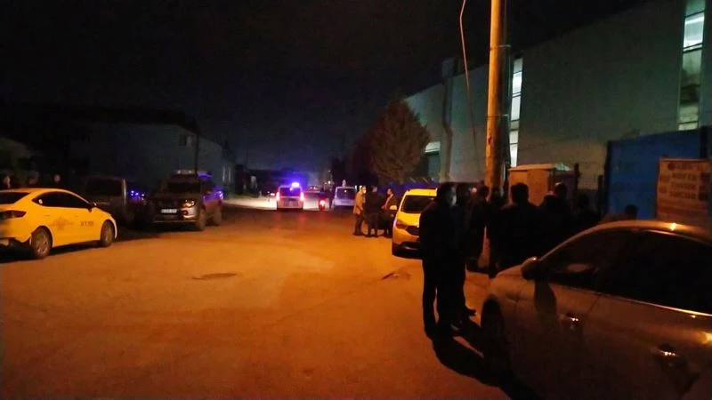 Üzerine düşen ağır tonajlı malzemenin altında kalan işçi hayatını kaybetti
