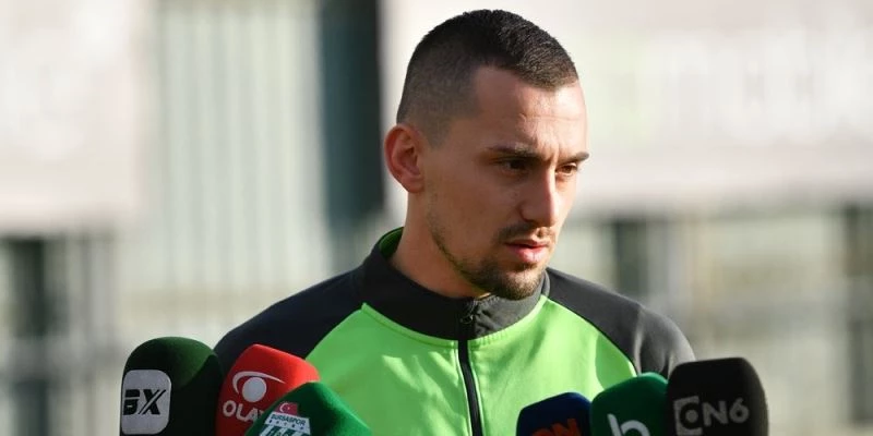 Burak Altıparmak: “Bursaspor’u bırakmam söz konusu değil”
