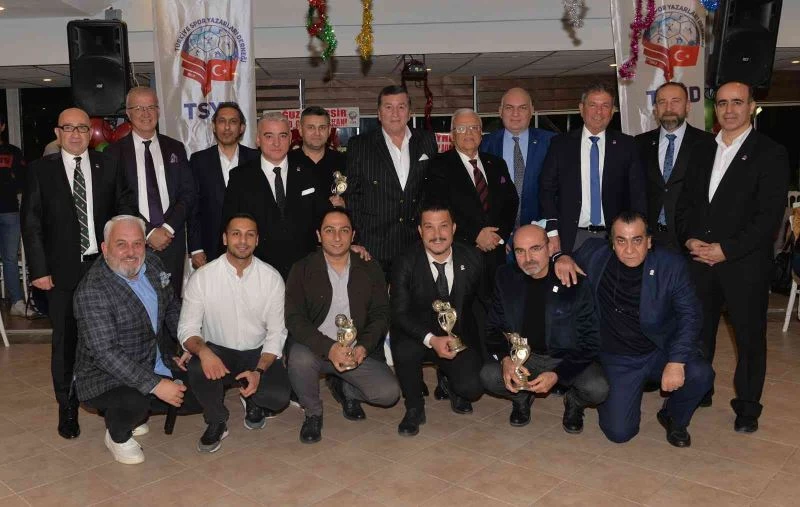 TSYD Ailesi yeni yıl balosunda buluştu
