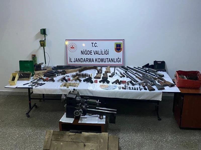 Operasyon yapılan evden cephane çıktı
