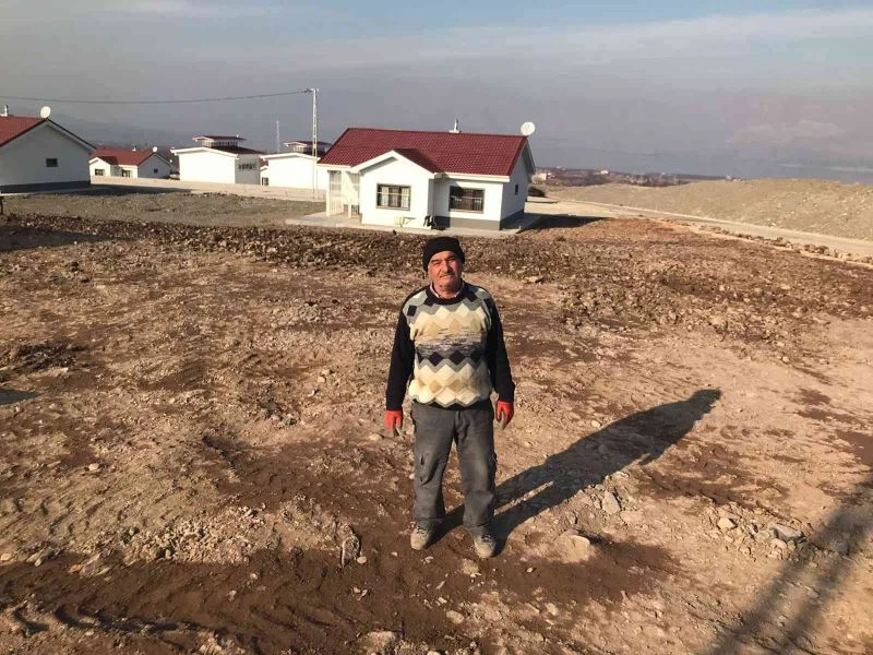 Deprem konutlarında vatandaşların yüzü gülüyor
