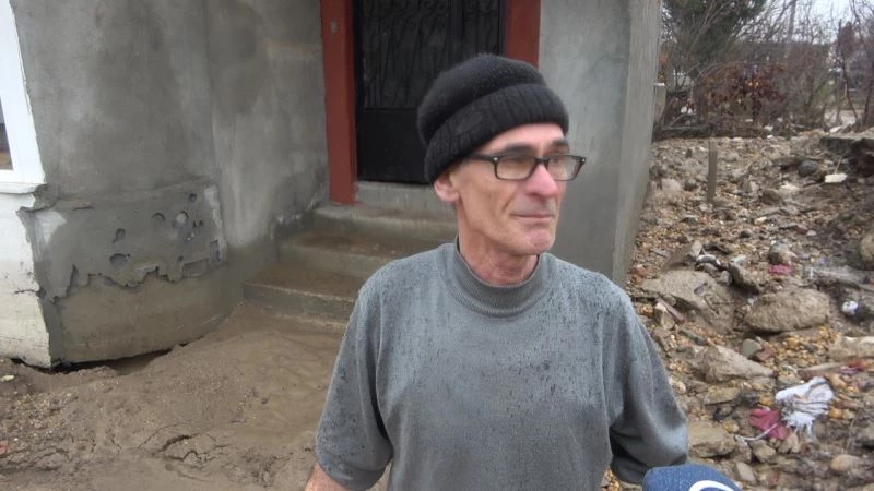 Sel felaketini yaşayan vatandaş gözyaşlarını tutamadı: 