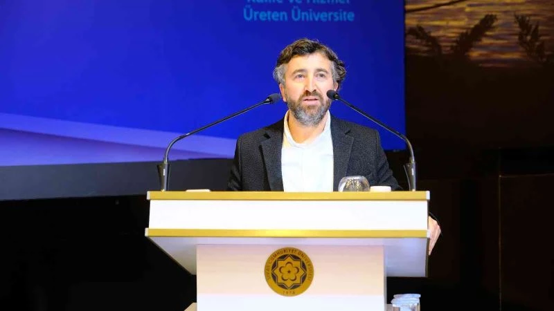 Dr. Öğr. Üyesi Sefa Çakır, “Akif yalnızlaştırılmış bir adamdır”
