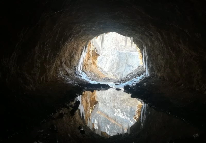 Kemaliye’de ’dünyanın en zorlu yolları’ arasında gösterilen 