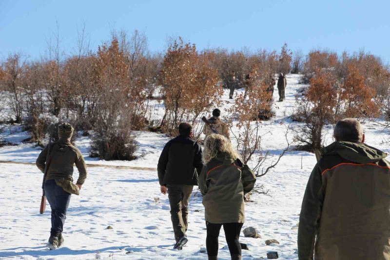 Şırnak’ta drone ve fotokapanların gözü kaçak avcıların üstünde
