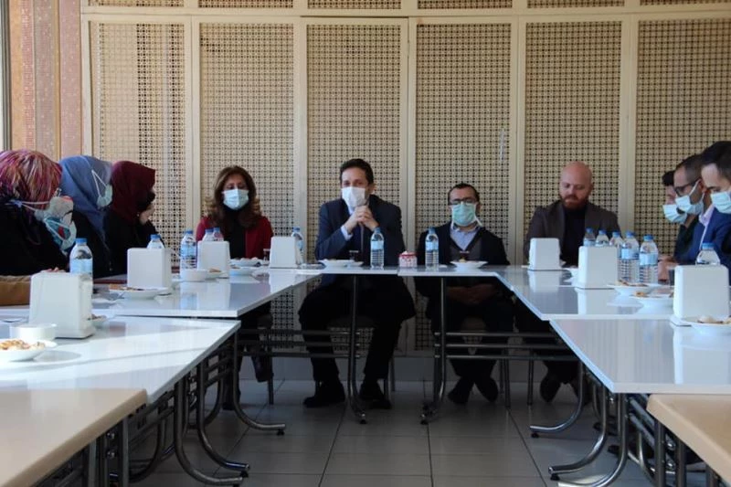 Başhekim Erarslan, engelli personeller ile bir araya geldi
