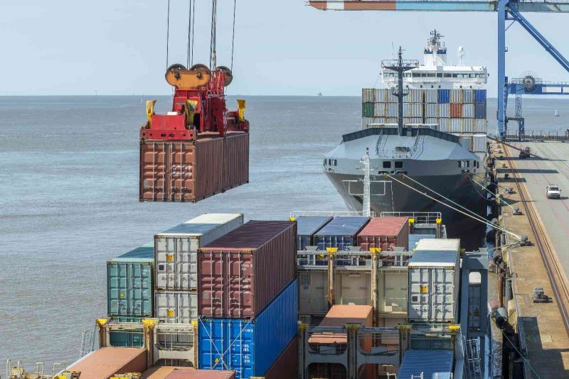 EİB’ten Kasım ayında 1 milyar 437 milyon dolarlık ihracat
