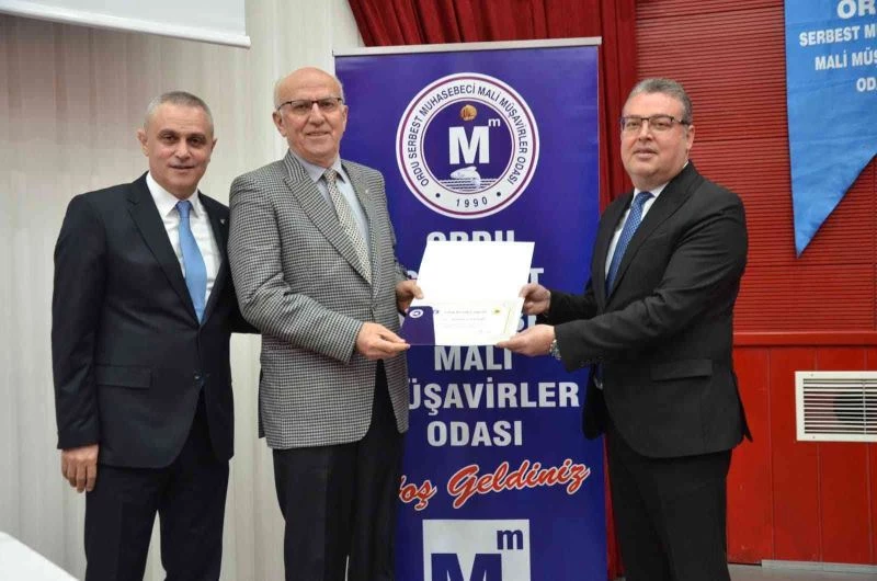 30 yılını dolduran mali müşavirlere onur belgesi
